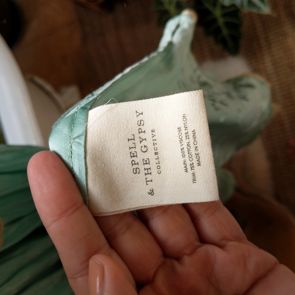 Swap Only With Angelfire248 Spell Ocean gown size M - Picture 5 of 9